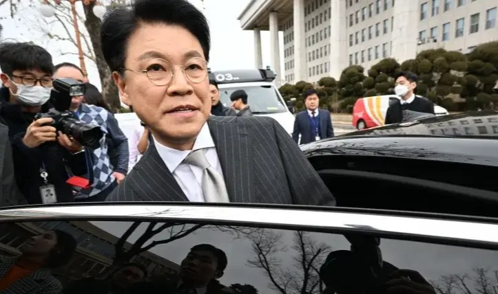 성폭력 혐의 장제원 탈당, "앞뒤 잘린 문자, 성폭력 증거 안돼"