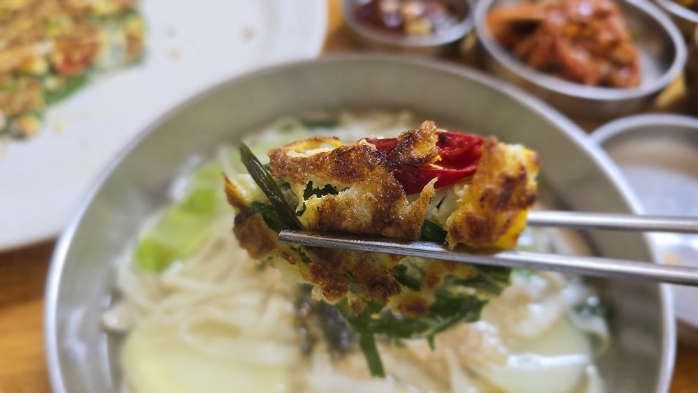 파동 산마루손칼국수-18