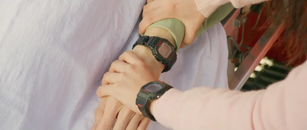 13화-죽은-선재가-차고-있는-시계에-생긴-타임슬립-기회