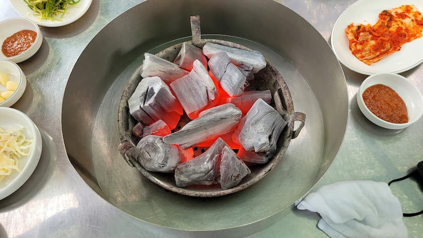 잘 피어오른 참숯