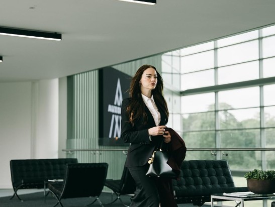 [OTT 영화 다시보기] 부고니아 줄거리 결말