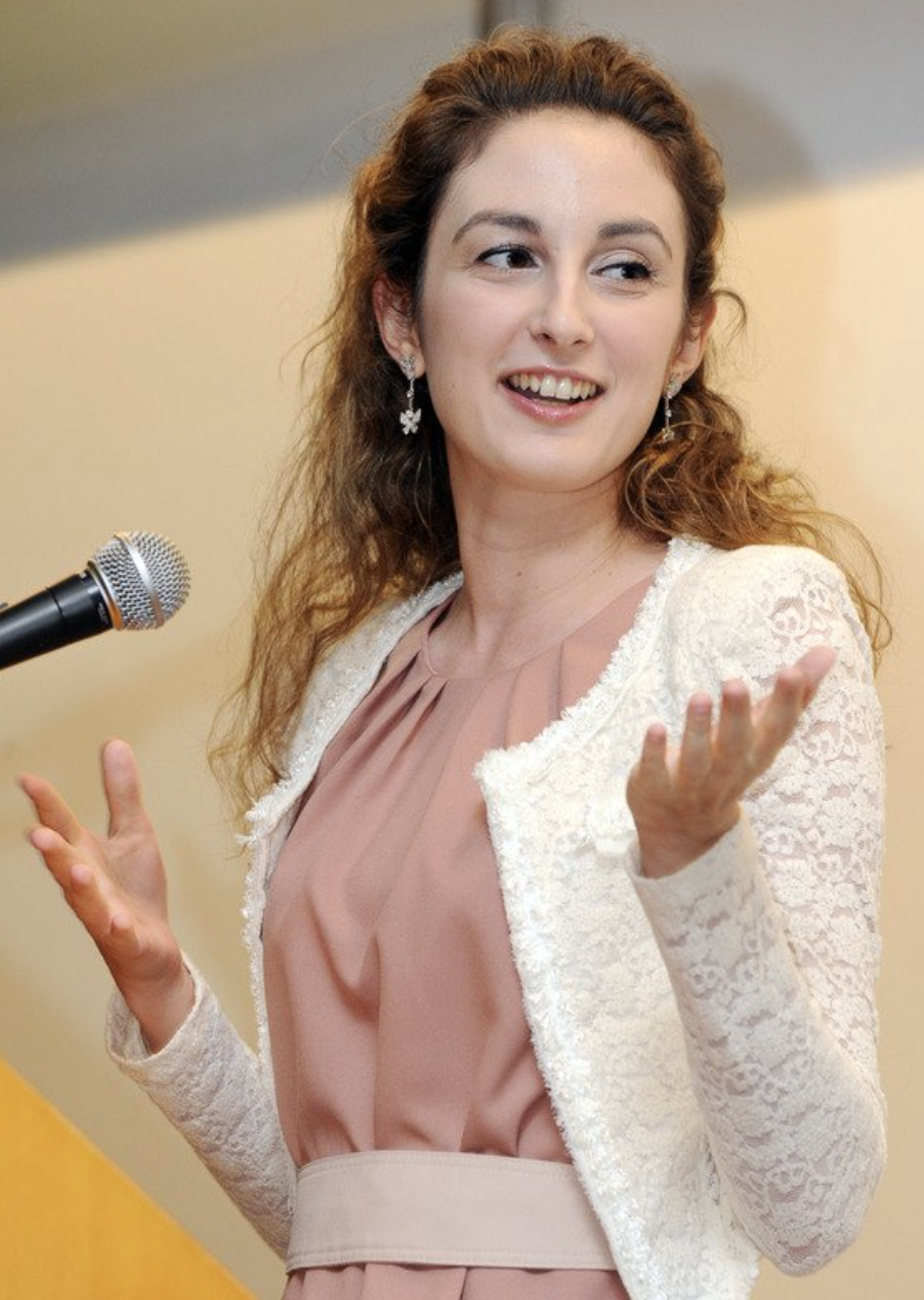 크리스티나 교수 활동