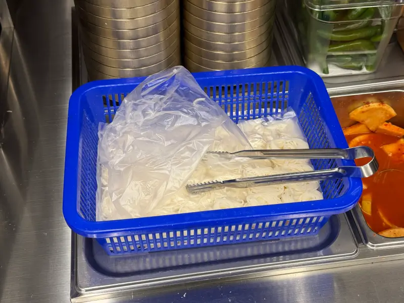 안녕돼지국밥집 밀면 사진