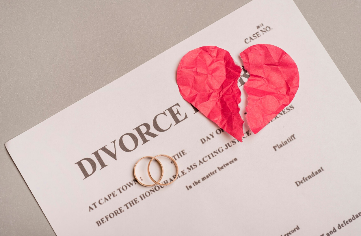 이혼할 때 변호사 꼭 필요할까? ‘이혼 변호사’가 해주는 현실적인 5가지 조언