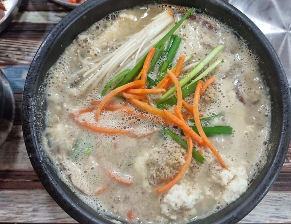 동네한바퀴 손두부 한상 완주 맛집 위치 및 정보