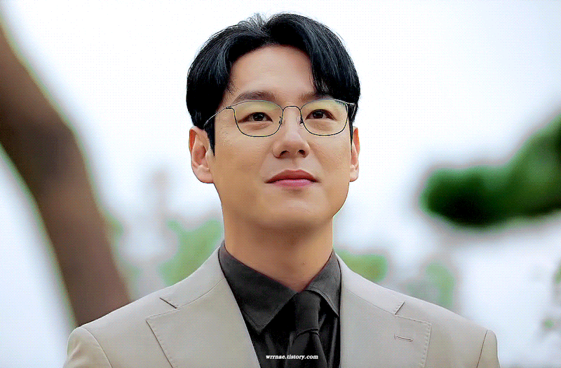 웃는 진승주
