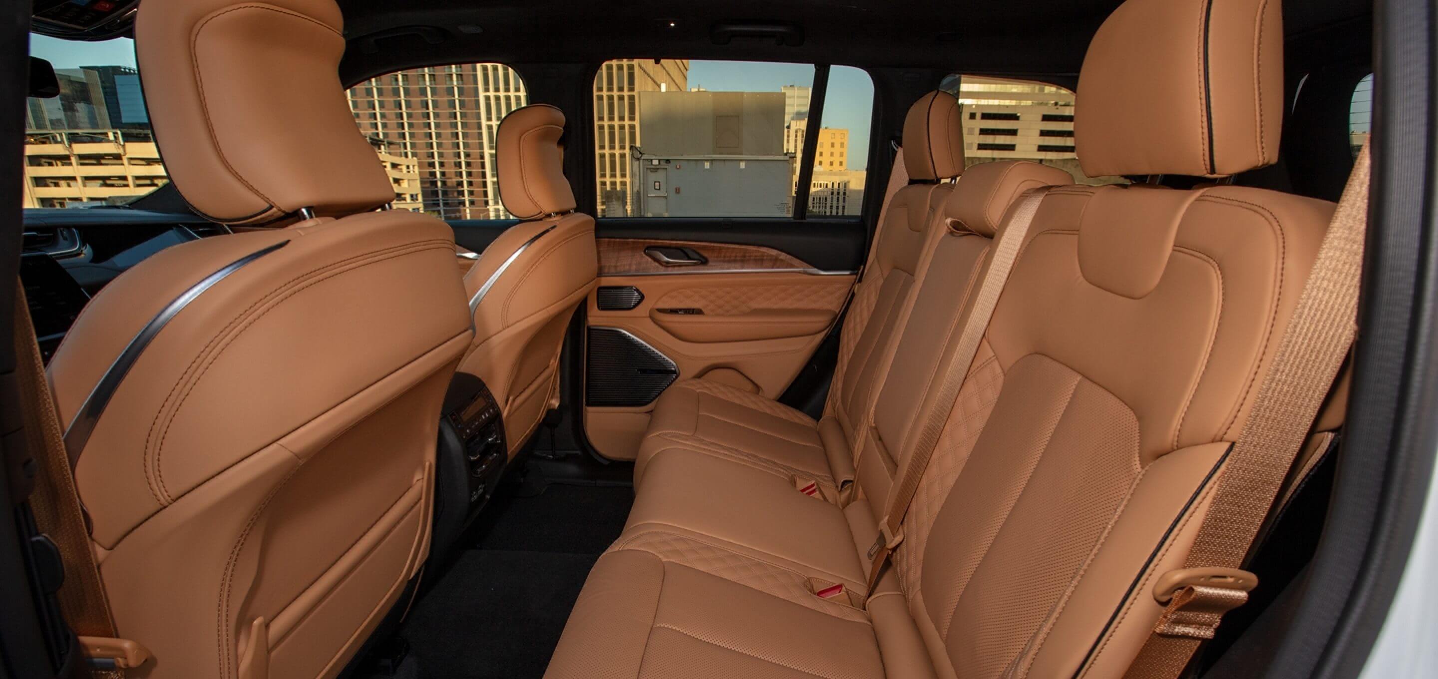 2023-지프-그랜드 체로키