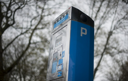 주차권과 톨게이트 카드 – 자동 결제 시스템과 AI 주차 관리 기술의 발전