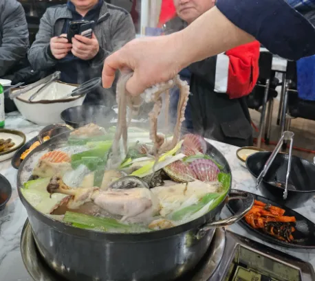 강촌 찐 해물칼국수