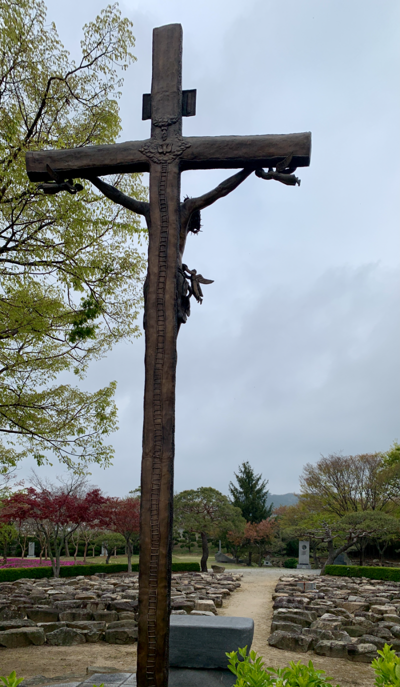 야외 예배공간 십자가