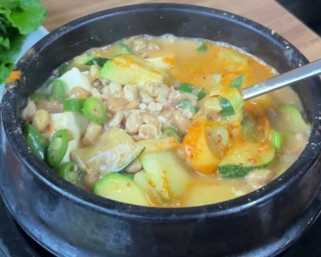 틈만나면 대전 두루치기 맛집 & 빵집 위치