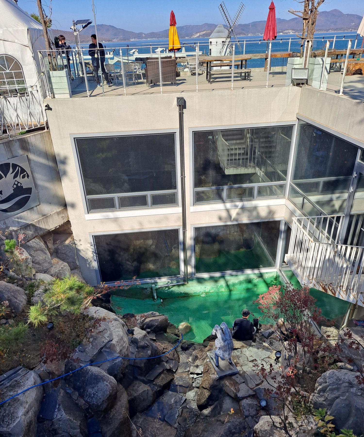 스페인마을 낚시하는 이들