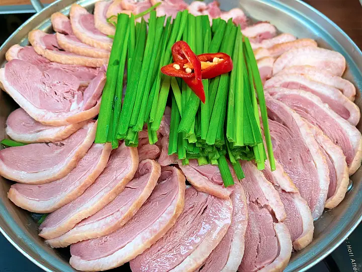 신의 한 수 맛의 결정타 식당 산채 오리전골 오리탕 비빔솥밥 신의 한 수 맛의 결정타 맛집 추천