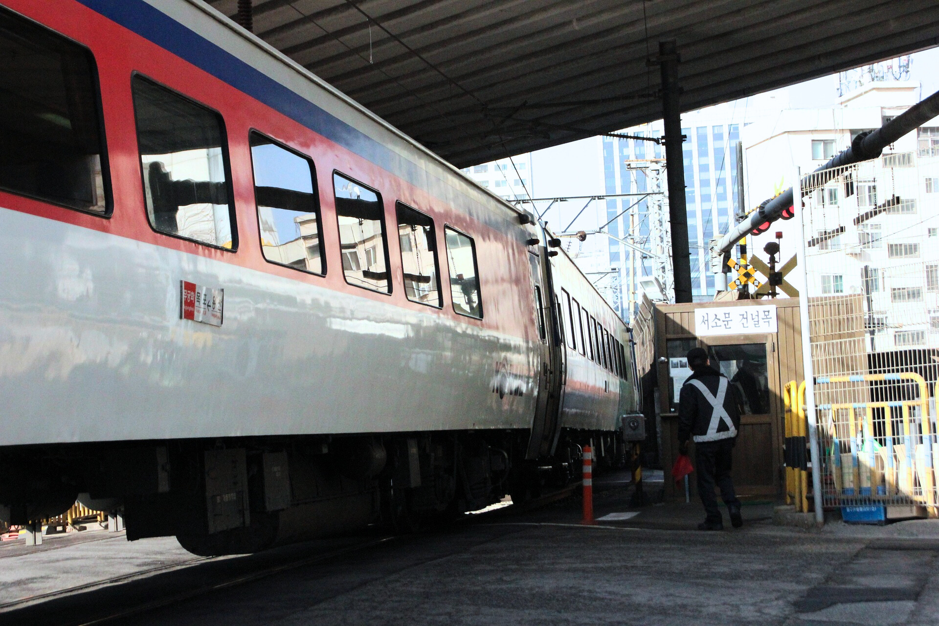 기차 건널목 관련 사진