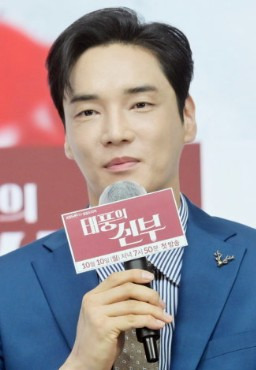 강지섭 배우 작품 활동