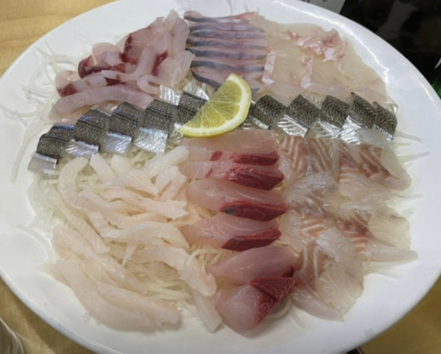 오늘N 할매식당 을지로 충무집 도다리쑥국 멍게비빔밥