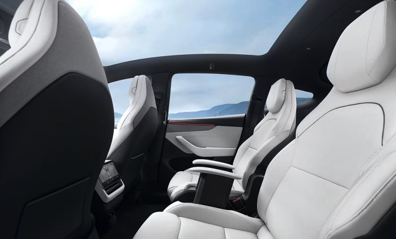 테슬라 모델Y L 국내 인증 끝 1회 충전 553Km 정보 알아보기