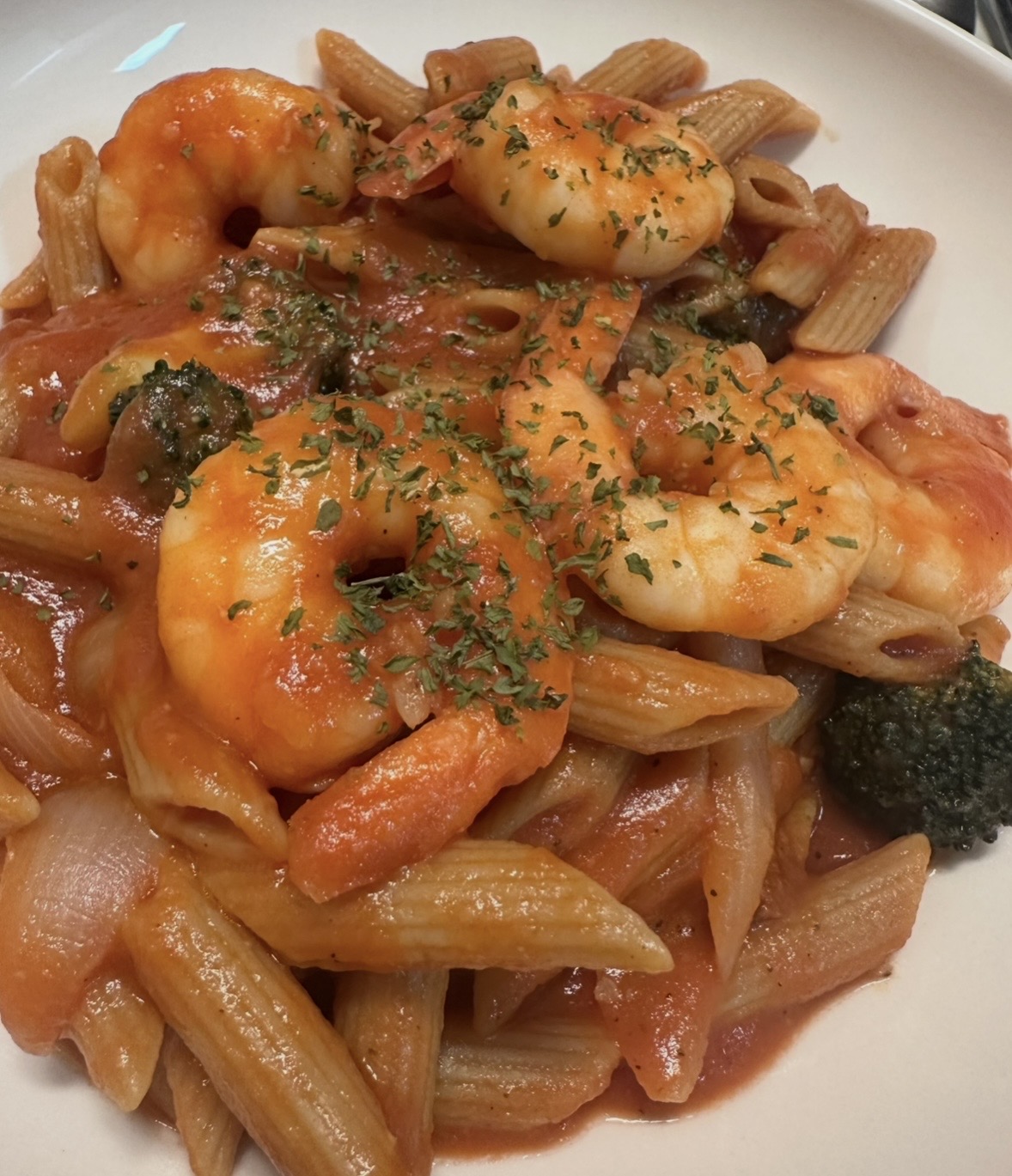 양식집에서 선택한 새우브로컬리토마토파스타