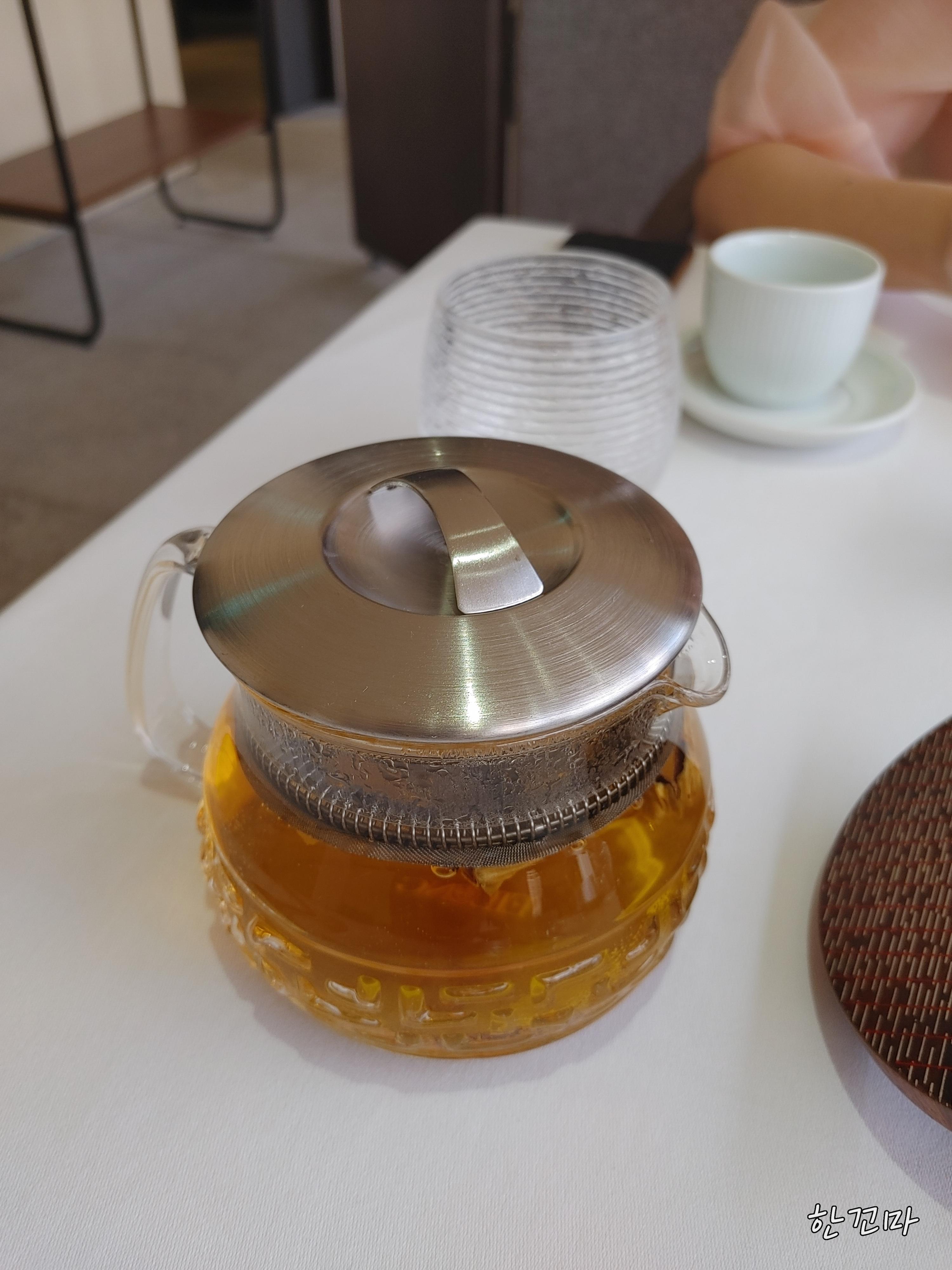 마지막에-한께나온-차