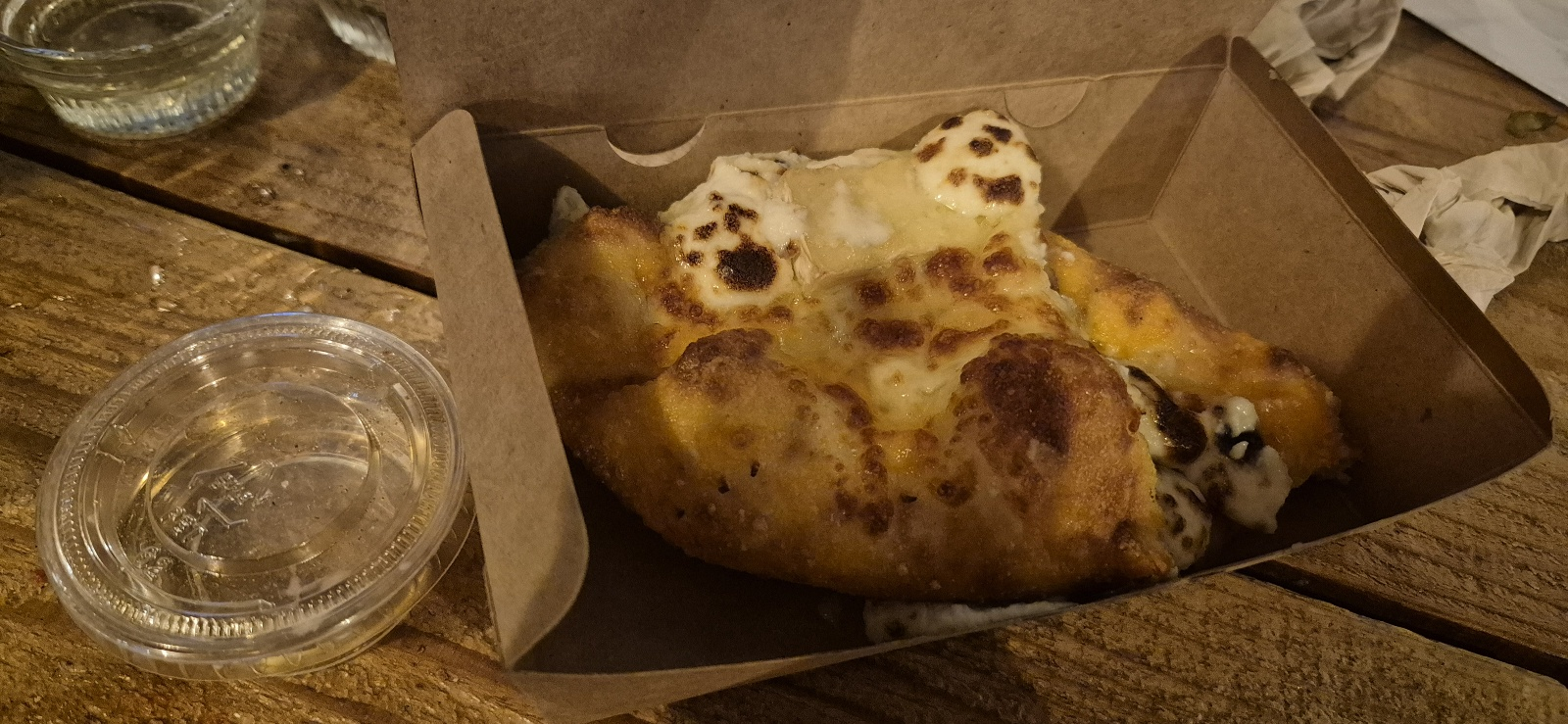 화이트 치즈 피자 포장