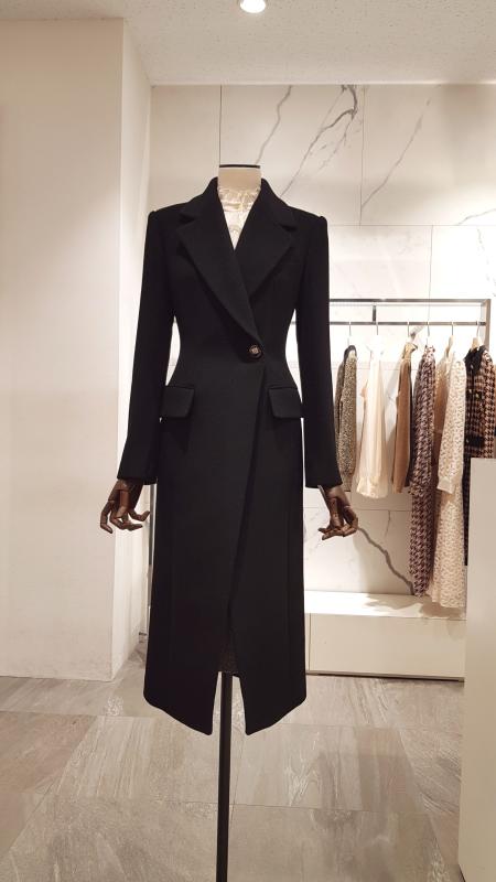 모조에스핀 사이드 원 버튼 캐시미어혼방 코트 S214MSG410