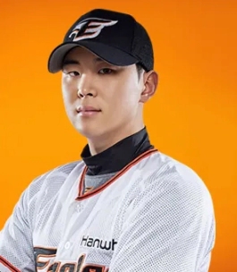 정은원 프로필 나이 고향 학력 연봉 야구선수 경력 인스타