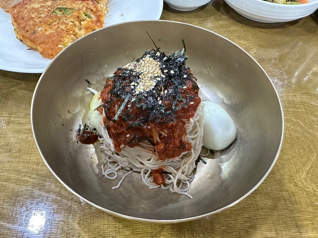 샘밭막국수
