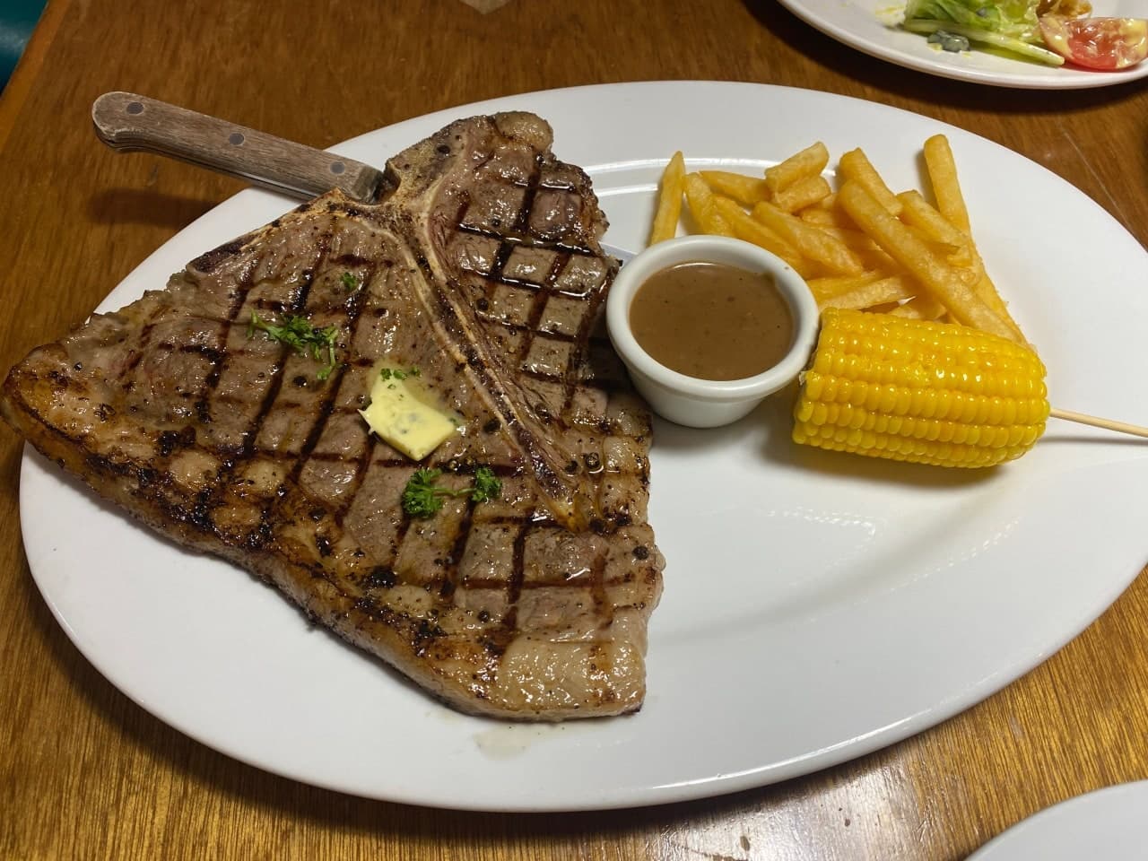 보라카이맛집 발할라