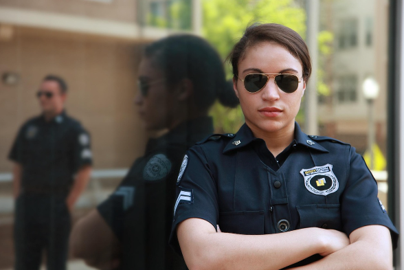 혼자서도 괜찮을까? 여성 디지털 노마드를 위한 안전 가이드