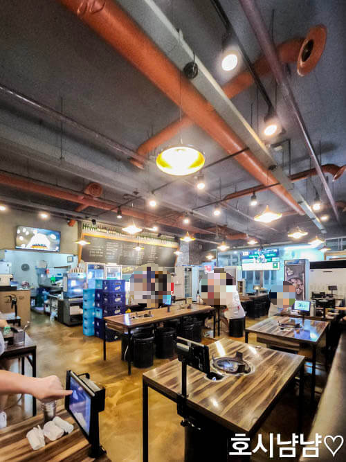 하남 고구려삼겹살 풍산점 넓고 개방감 있는 홀