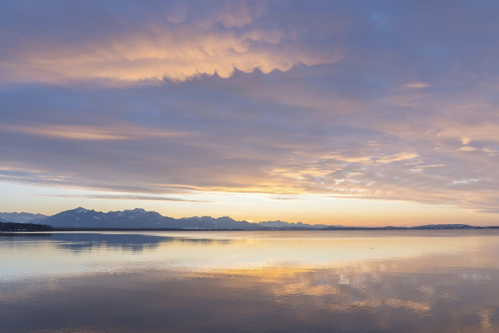 노년기 우울증 예방법과 상담 지원 제도 안내