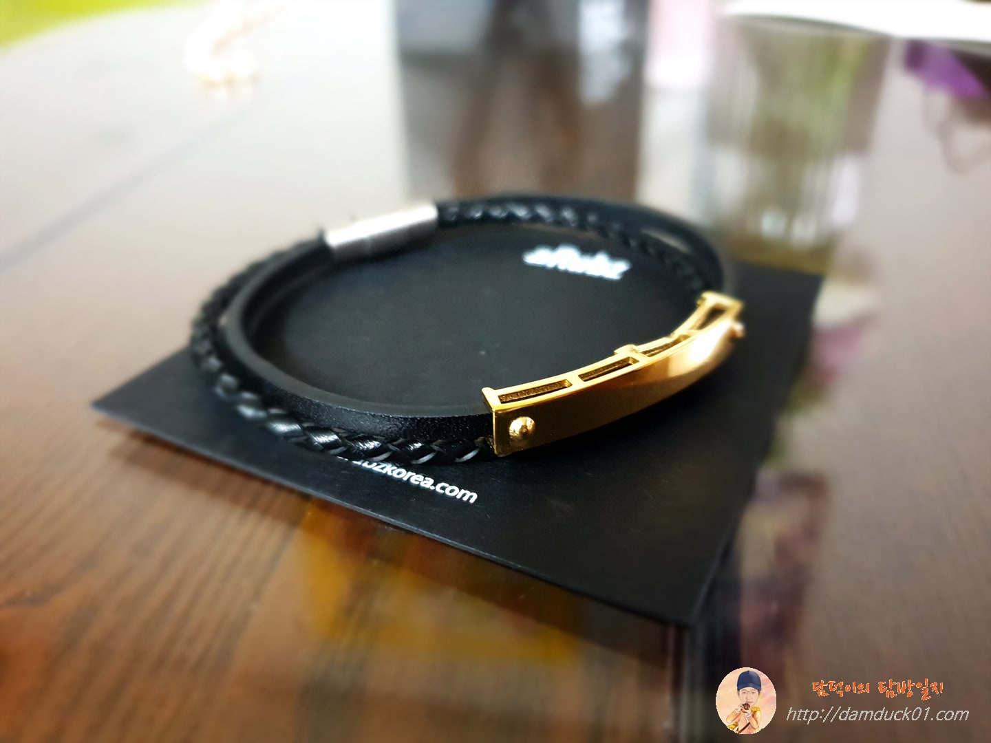 our plat bracelet black &amp; gold M