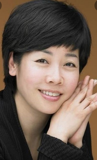 40대후반인줄 알았는데 환갑이 넘은 톱스타들 TOP 9