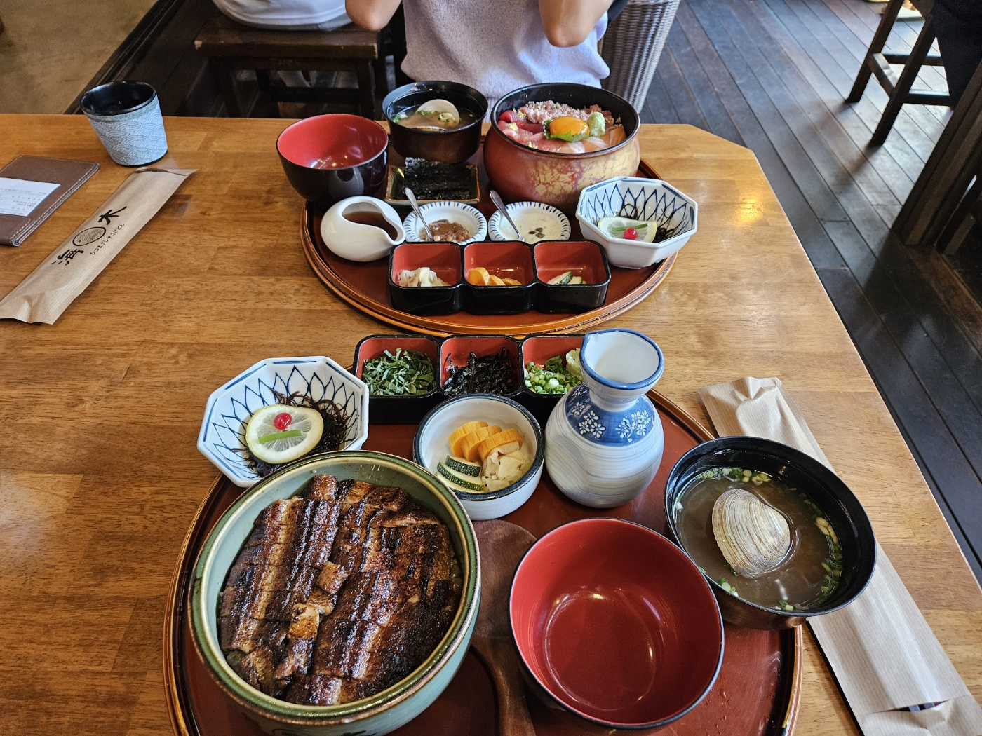 저와 여자친구가 주문한 해목의 메뉴들이에요