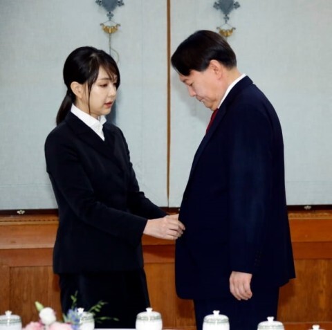 김건희 슬리퍼