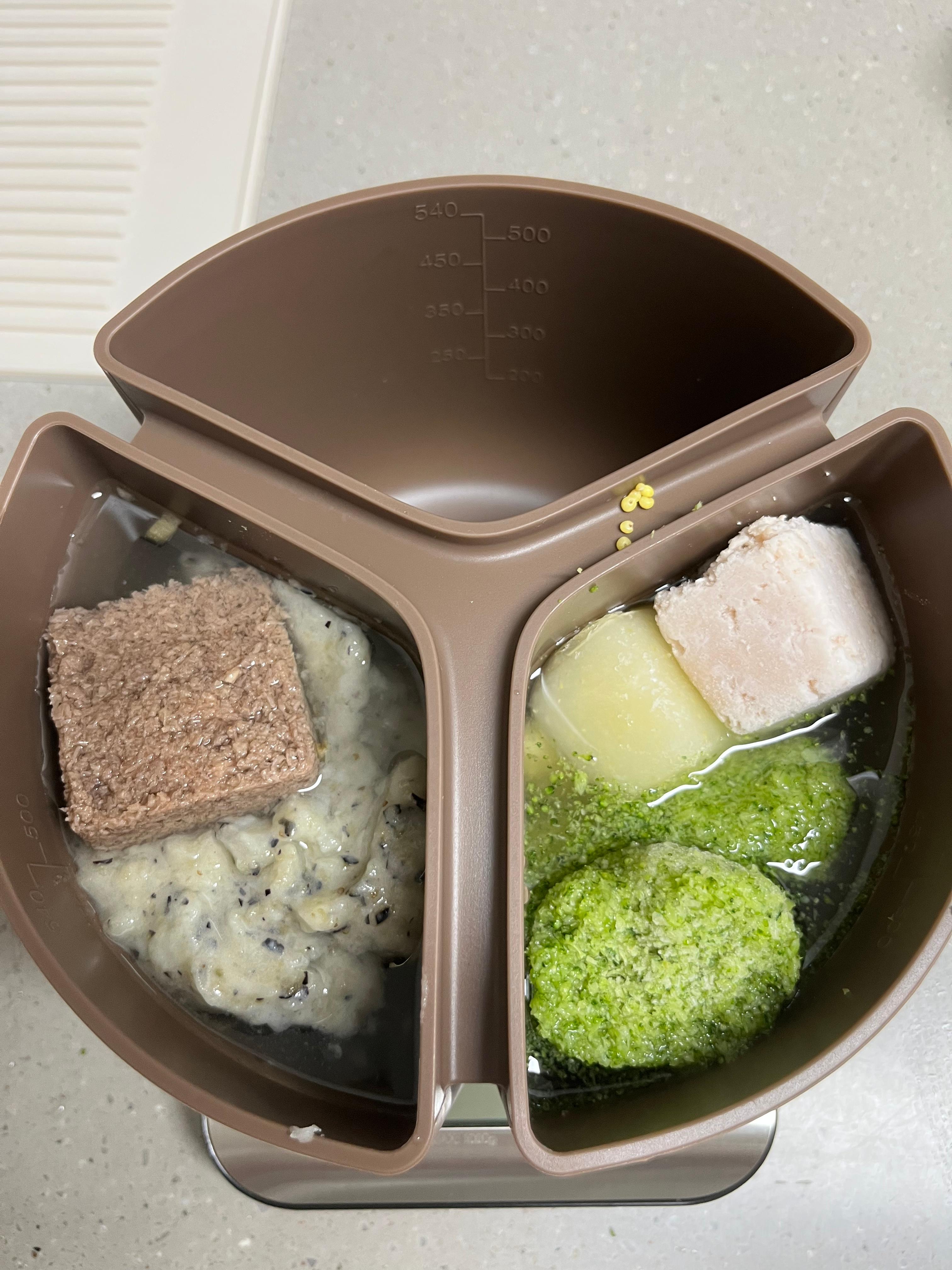 밥솥칸막이에-재료넣기