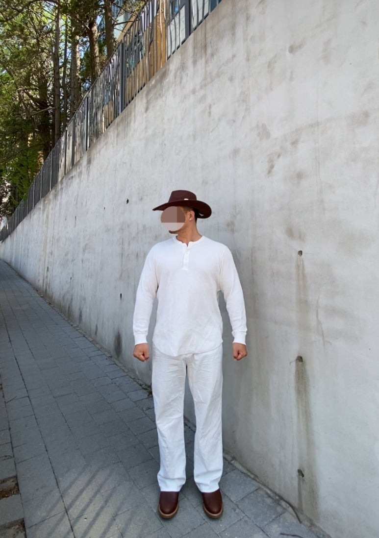 데일리룩('26. 4. 18.)유니버셜 케미스트리 페도라 카우보이 웨스턴모자, 유니클로 와플헨리넥 티셔츠, 무신사스탠다드 린넨 와이드 데님팬츠, 레드윙 페코스 1155 웨스턴부츠