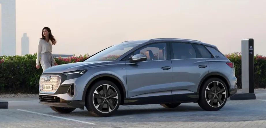 2023 아우디 Q4E-트론 디자인