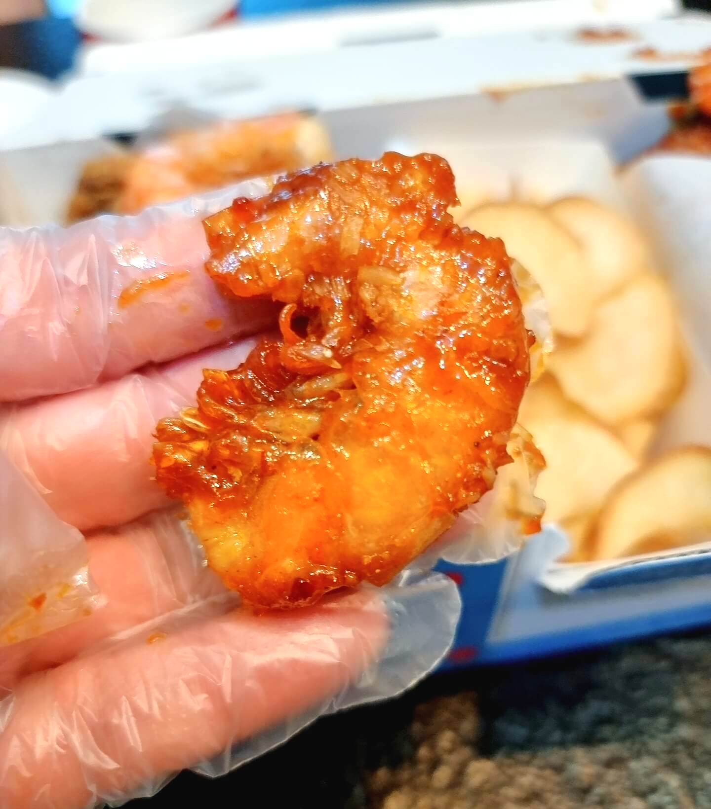 대새레드치킨 안에 랍스터 새우 크기