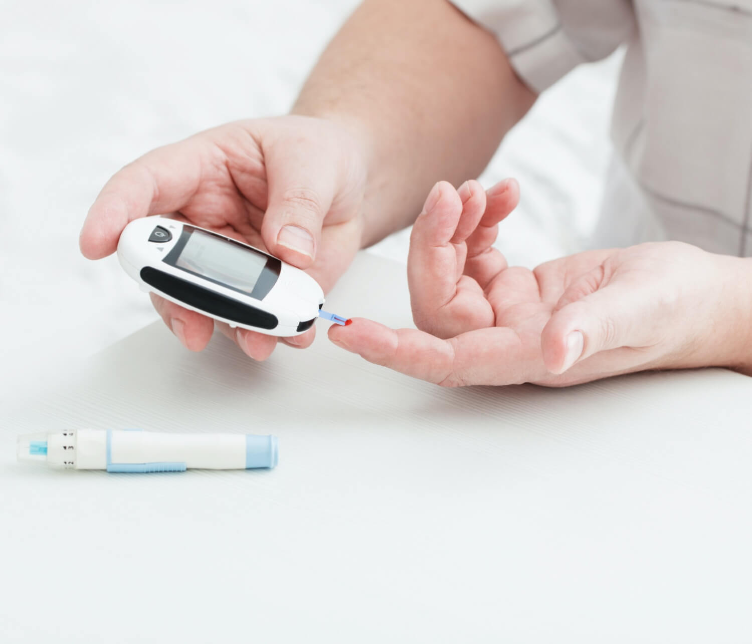 가정용-당화혈색소-측정기