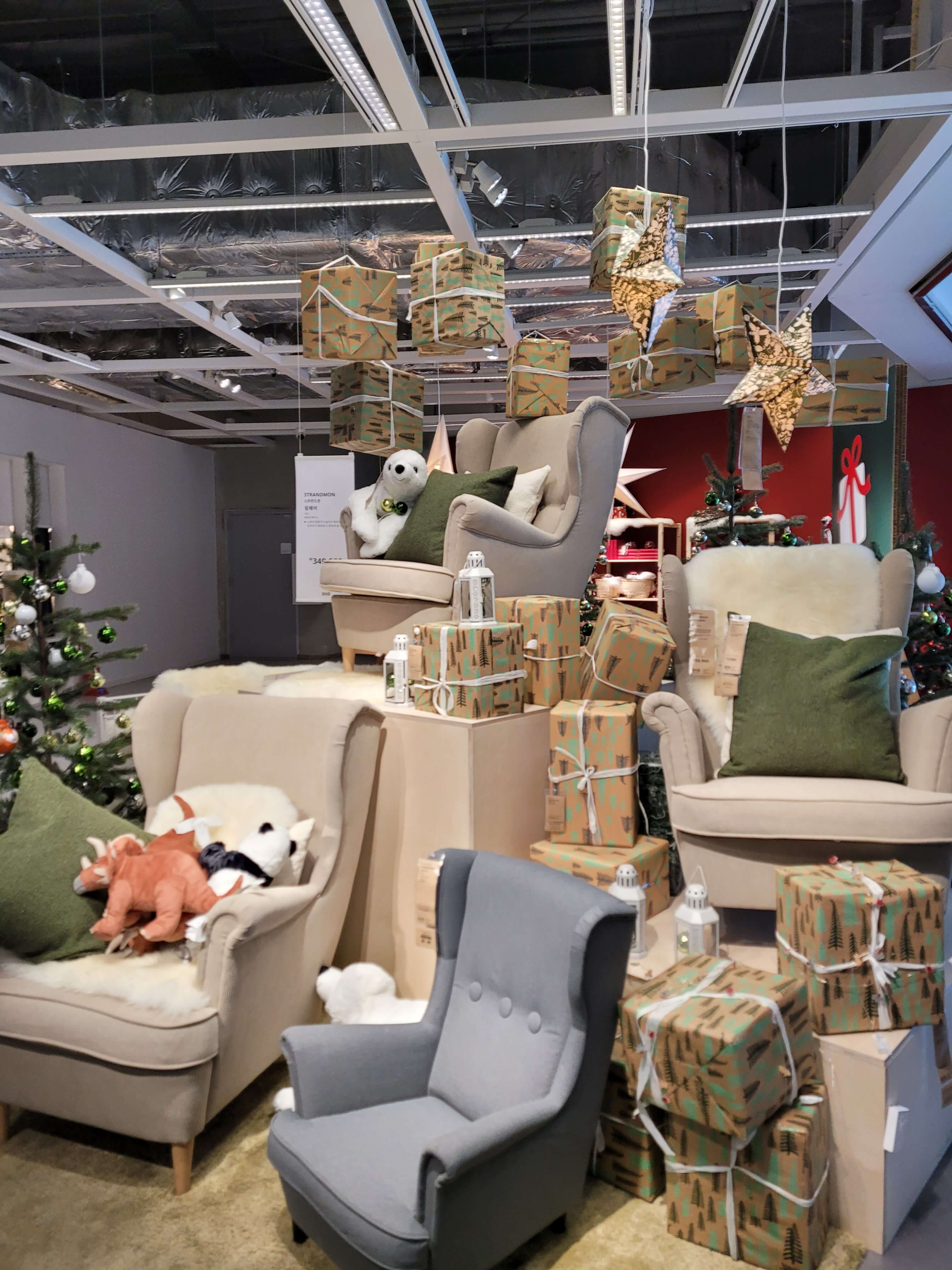 크리스마스-선물박스-놓여진공간