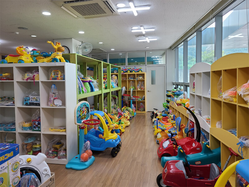 장난감은행 장난감사진