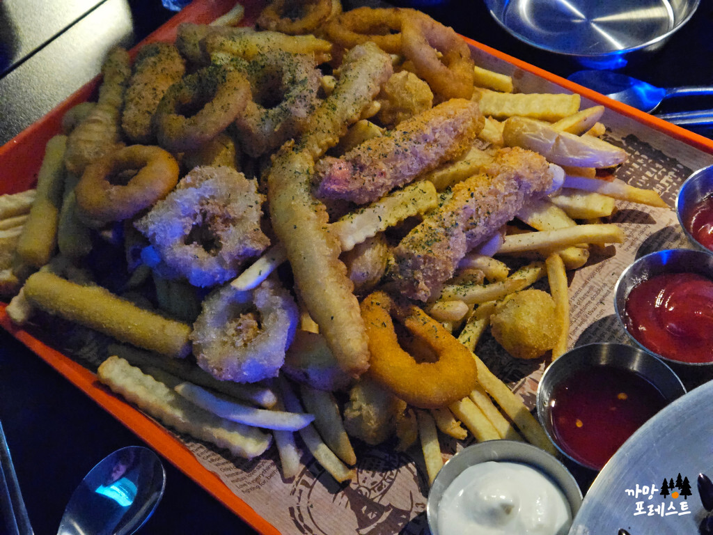 능동 술집 주지팝 모듬튀김