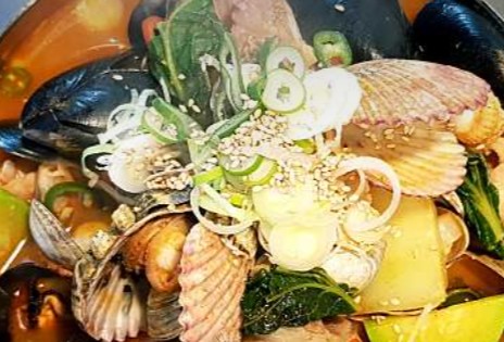 얼큰-우삼겹-조개칼국수