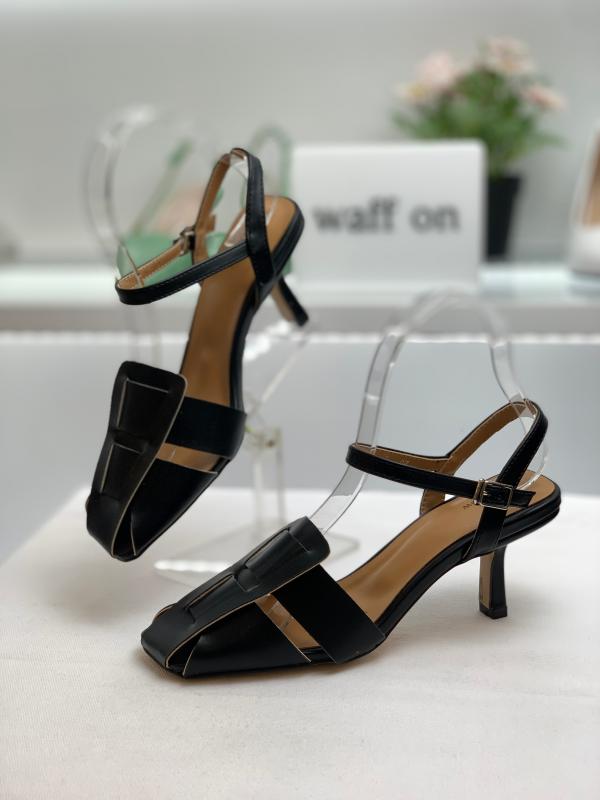 와폰 루다 스트랩 미들힐 21S4224BB3