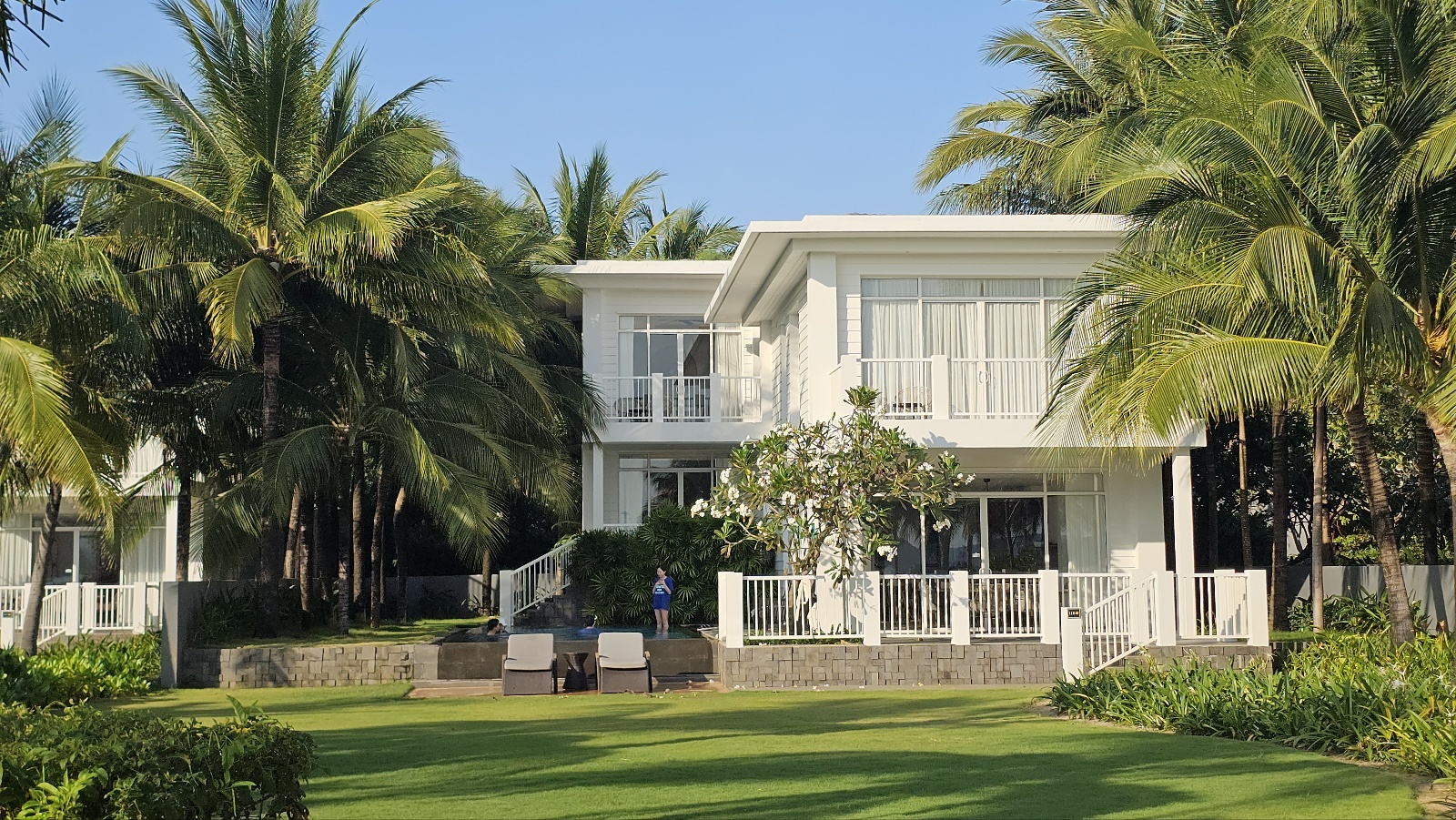 빌라 구성 &ndash; 반층 구조와 프라이빗한 공간 분리