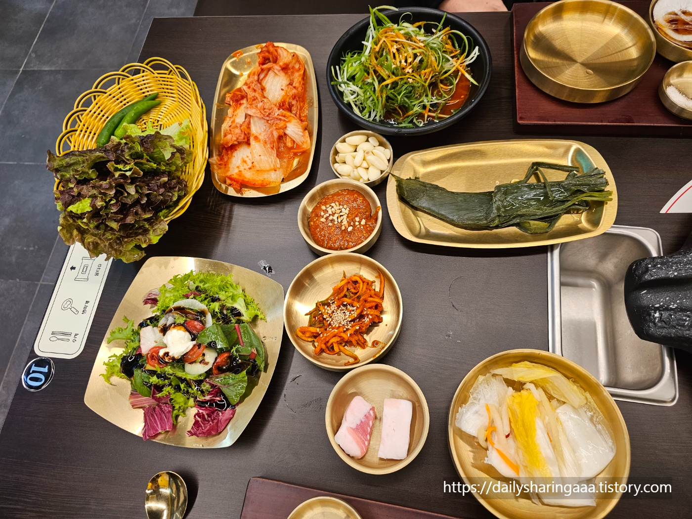 인천_가정동_삼겹식당_밑반찬