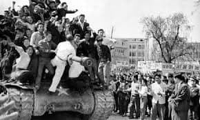 38민주의거 거리로 나선 시민들