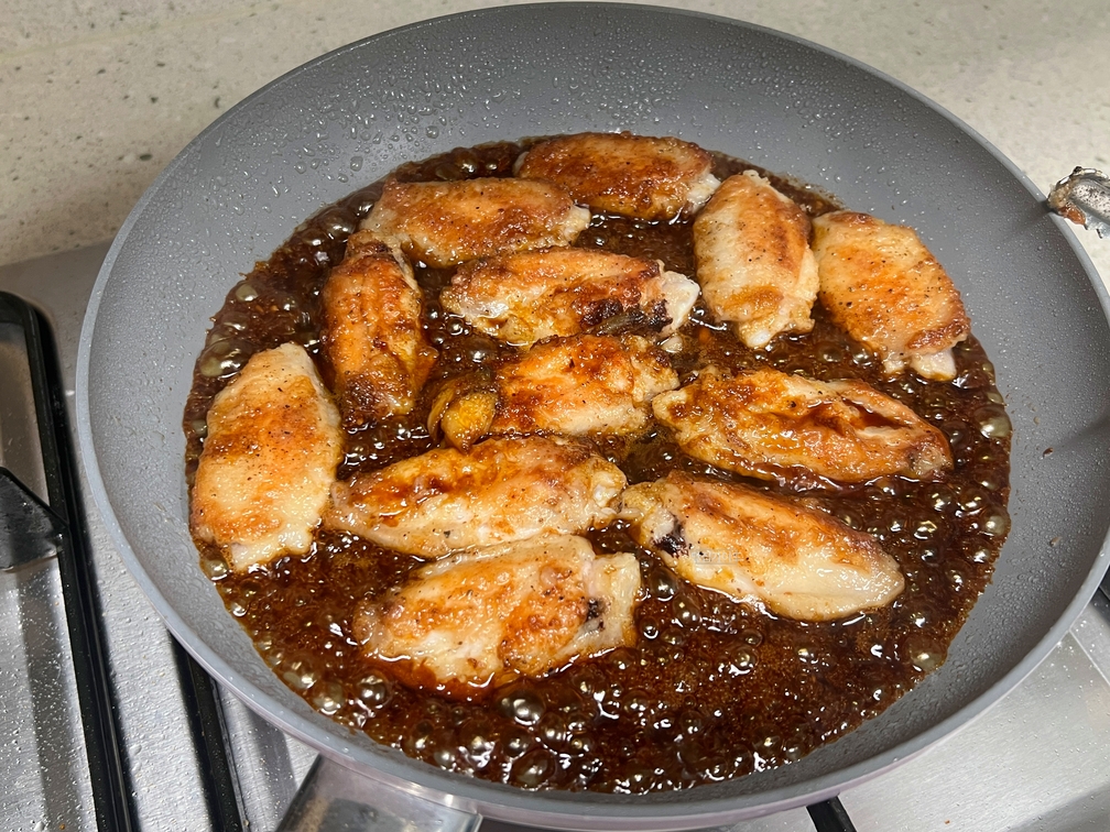 간장 양념이 쏙 배도록 구워주면 됩니다