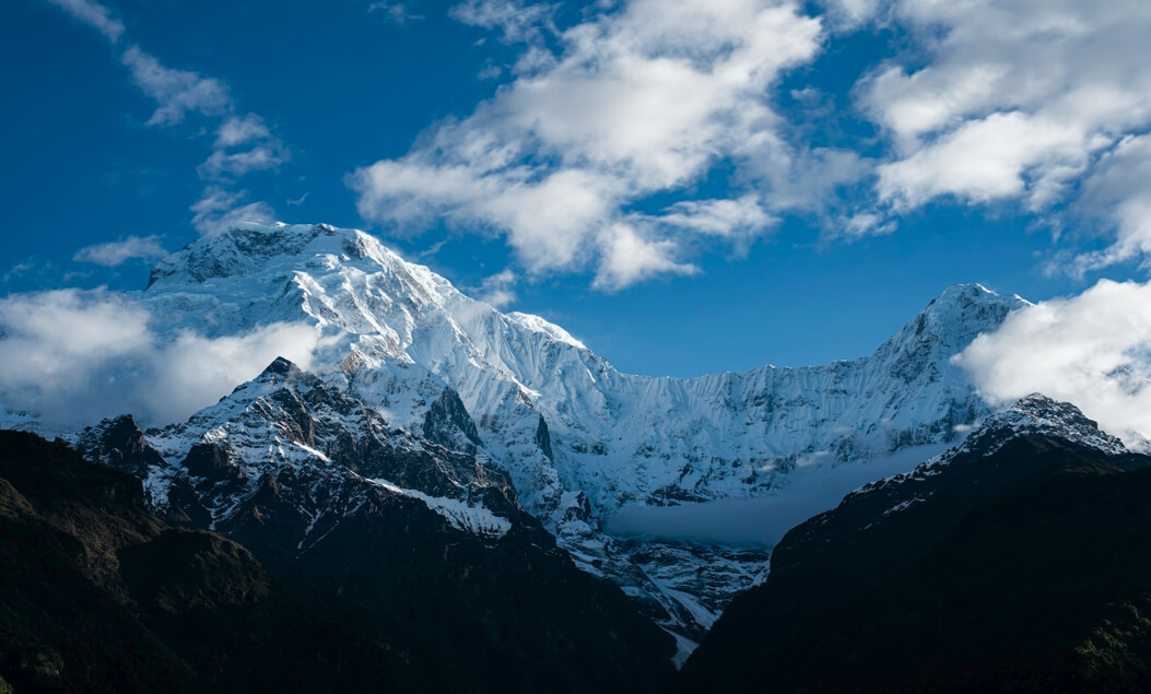 겨울철 히말라야 산맥 사진